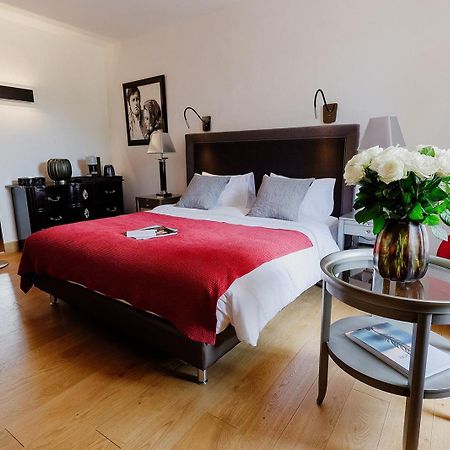 Bastide Saint Julien Bed & Breakfast La Celle  ภายนอก รูปภาพ