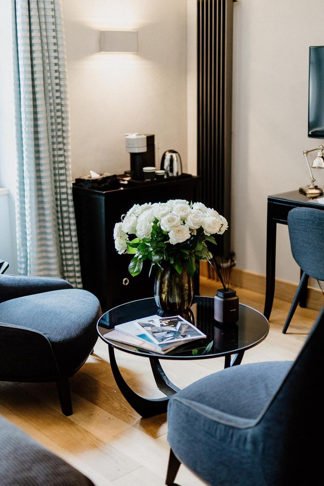 Bastide Saint Julien Bed & Breakfast La Celle  ภายนอก รูปภาพ