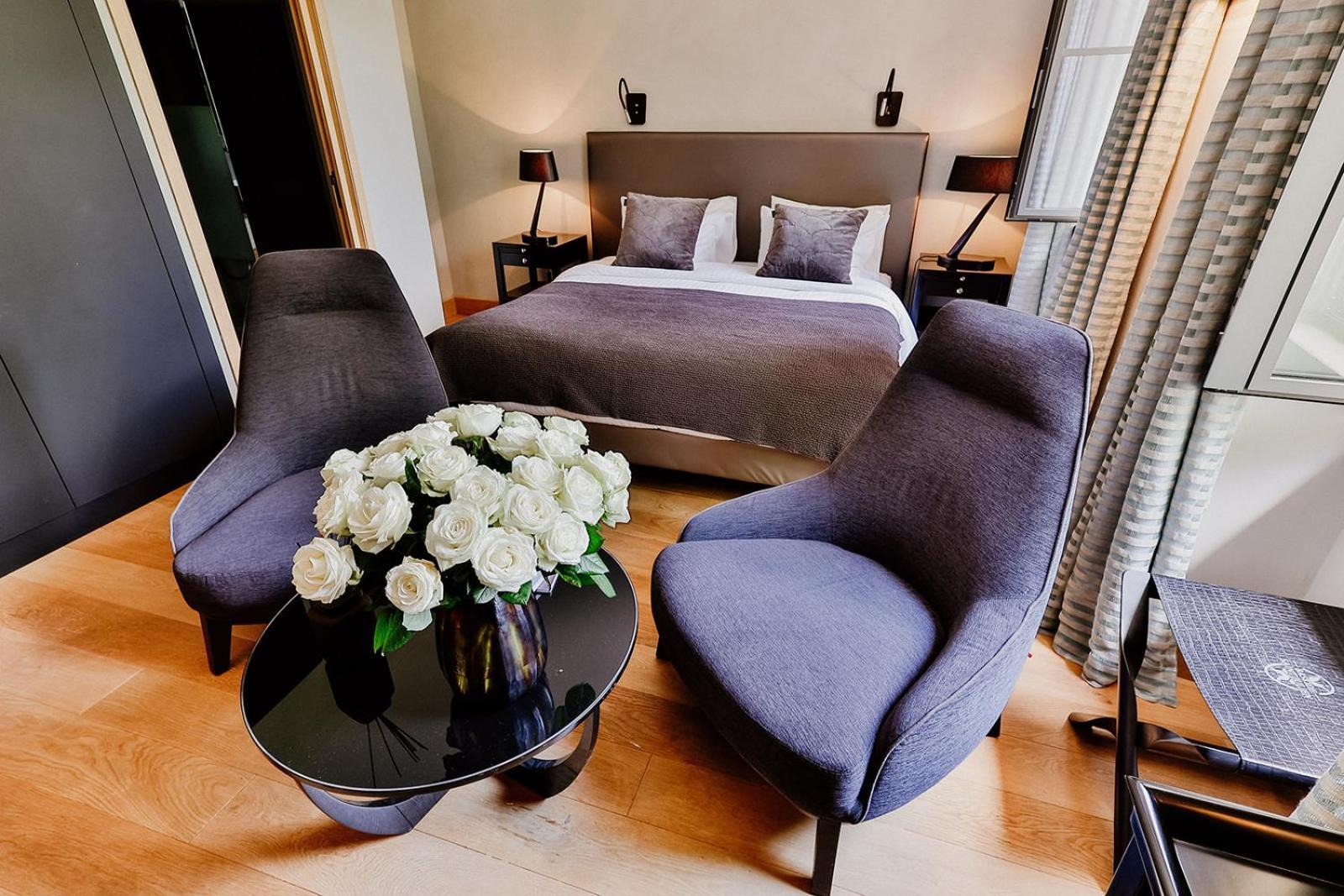 Bastide Saint Julien Bed & Breakfast La Celle  ภายนอก รูปภาพ