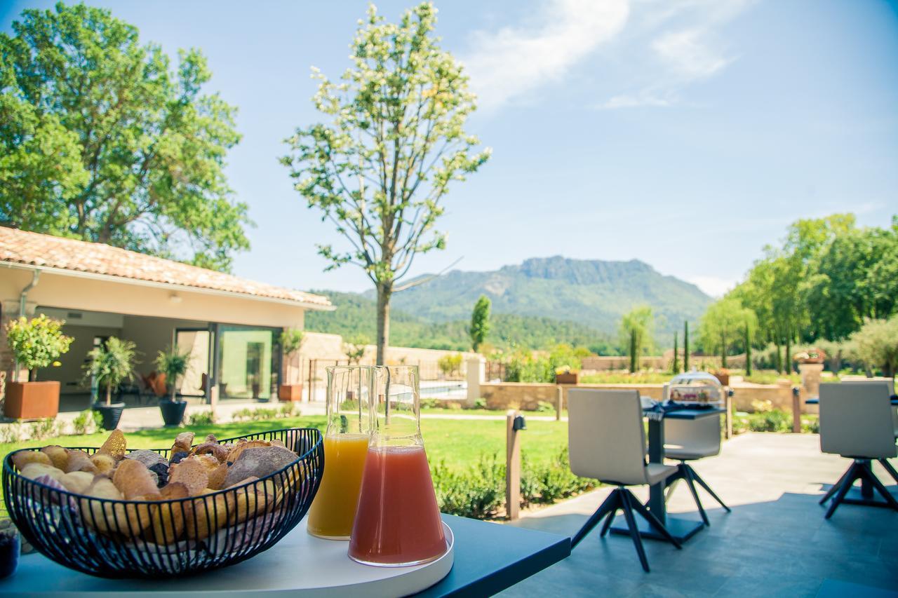 Bastide Saint Julien Bed & Breakfast La Celle  ภายนอก รูปภาพ